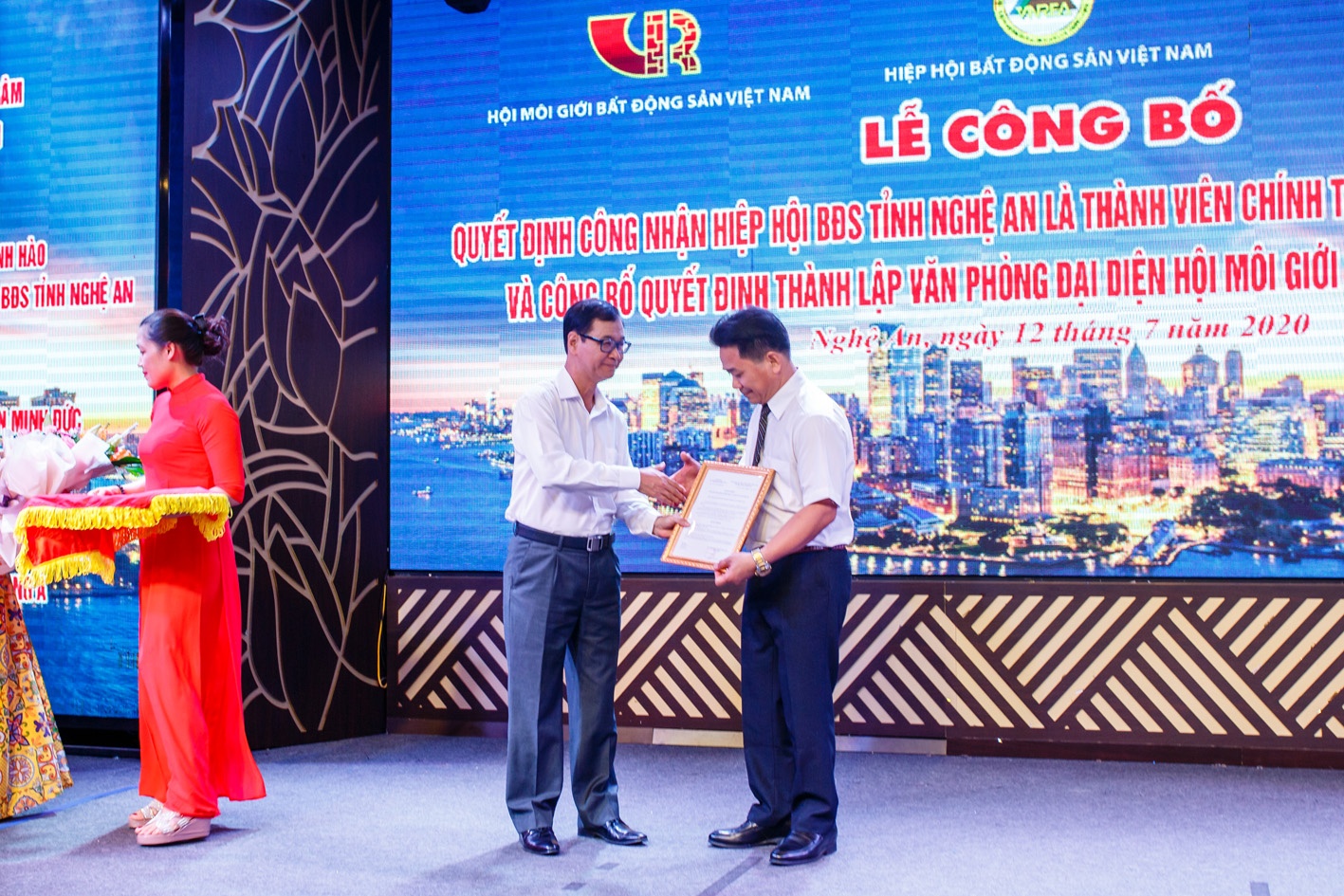 Ra mắt Văn phòng đại diện Hội Môi giới bất động sản tại Nghệ An ra mat van phong dai dien hoi moi gioi bat dong san tai nghe an