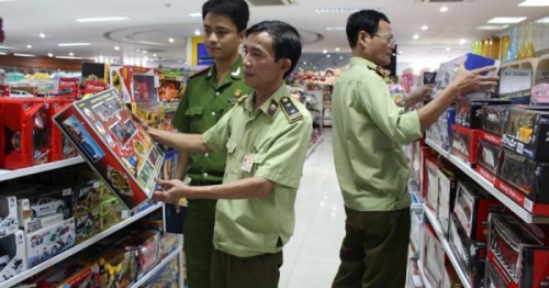 Nhiều thủ đoạn mới trong kinh doanh hàng cấm, hàng nhập lậu Nhiều thủ đoạn mới trong kinh doanh hàng cấm, hàng nhập lậu