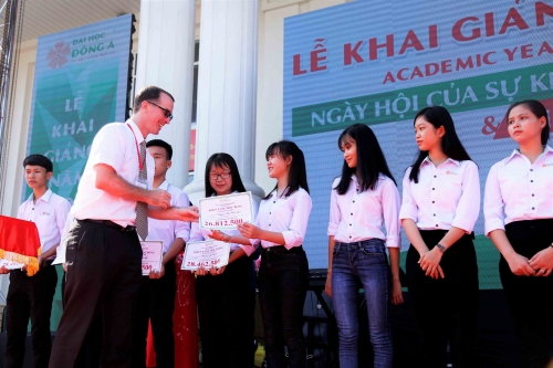 Chủ động kết nối, giải quyết việc làm cho sinh viên Chủ động kết nối, giải quyết việc làm cho sinh viên