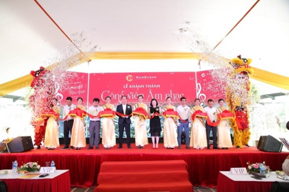 Hàng trăm khách mời và cư dân đến tham dự lễ khánh thành Công viên Âm nhạc