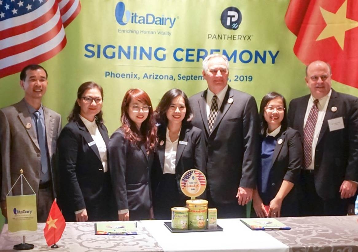 VitaDairy độc quyền sử dụng sữa non ColosIgG 24h tại Việt Nam