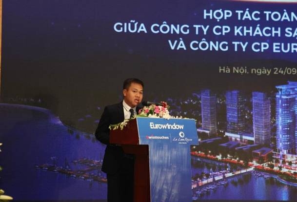 Eurowindow ký kết hợp đồng hợp tác với Chủ đầu tư Swisstouches La Luna Resort