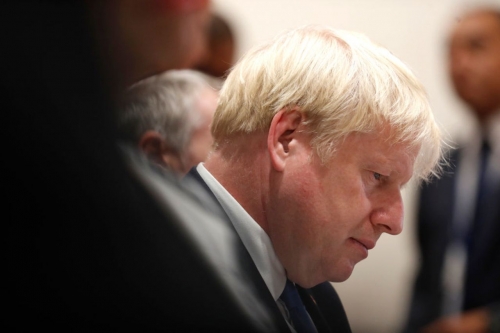 Thủ tướng Anh đối mặt áp lực từ quốc hội, khi sự hỗn loạn Brexit ngày càng gia tăng