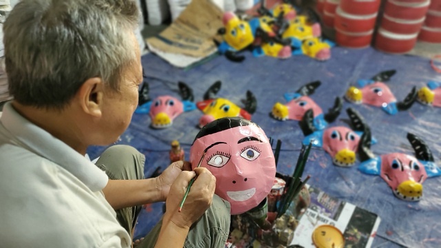 Đồ chơi Trung thu: Kênh online cũng bị ngó lơ