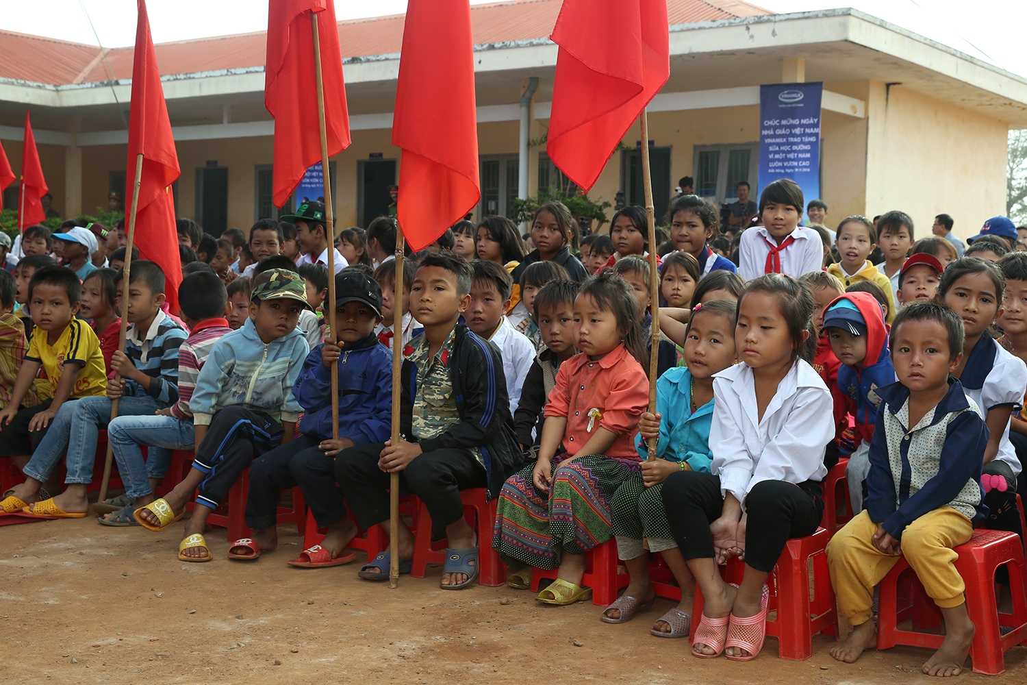 Trên 462.000 tỷ đồng cho giáo dục trong xây dựng nông thôn mới Trên 462.000 tỷ đồng cho giáo dục trong xây dựng nông thôn mới