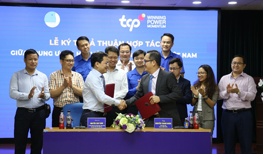 Red Bull và Warrior hợp tác với chương trình thanh niên lập thân, lập nghiệp red bull va warrior hop tac voi chuong trinh thanh nien lap than lap nghiep