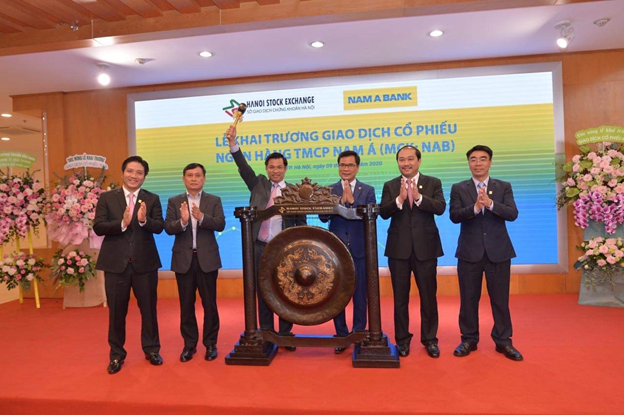 co phieu cua nam a bank tang manh trong phien giao dich dau tien