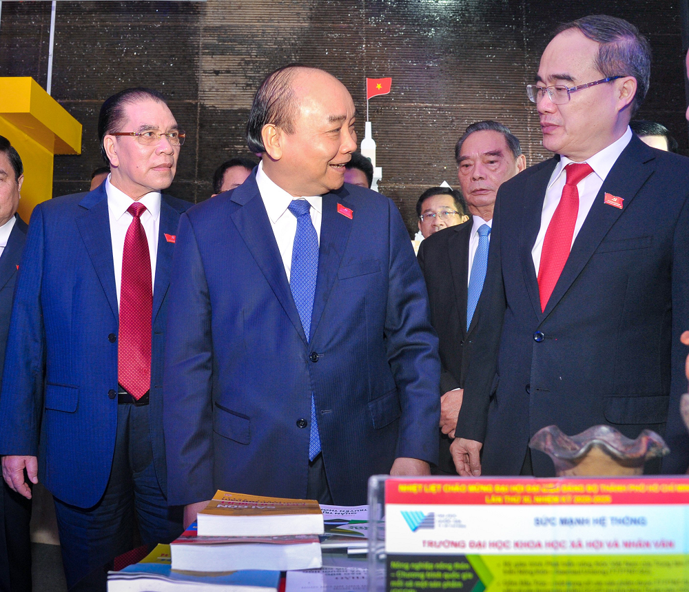 khai mac dai hoi dai bieu dang bo tphcm lan xi tiep tuc phat trien nhanh ben vung vi ca nuoc cung ca nuoc