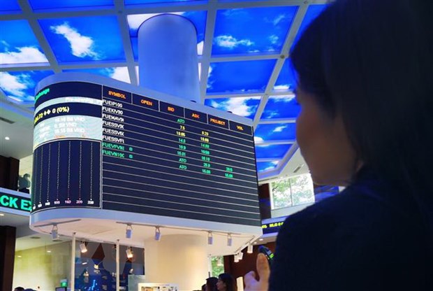 hose chao don co phieu niem yet moi sau 6 thang vang bong