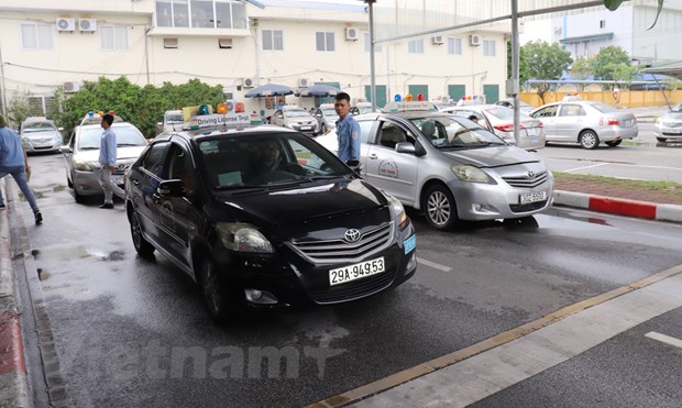 trung tam dao tao lai xe o to ngoi tren dong lua vi cabin dien tu