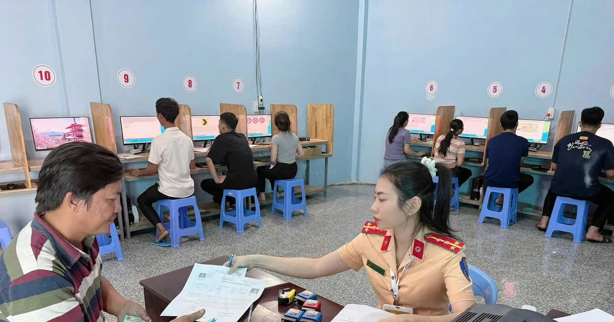 Đề xuất cấp giấy phép lái xe điện tử, rút ngắn thời gian cấp mới xuống còn 5 ngày