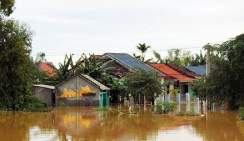 Dự báo miền Trung tiếp tục hứng mưa lớn những ngày tới Dự báo miền Trung tiếp tục hứng mưa lớn những ngày tới