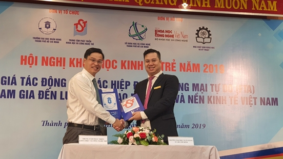 Đại học Ngân hàng TP.HCM tổ chức Hội nghị Khoa học kinh tế trẻ 2019 Đại học Ngân hàng TP.HCM tổ chức Hội nghị Khoa học kinh tế trẻ 2019