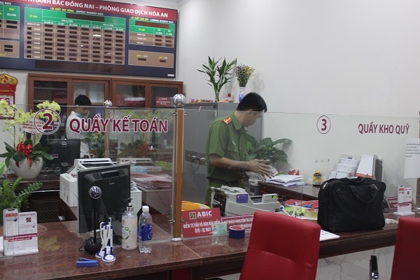 bat giu nghi pham vu cuop ngan hang o dong nai