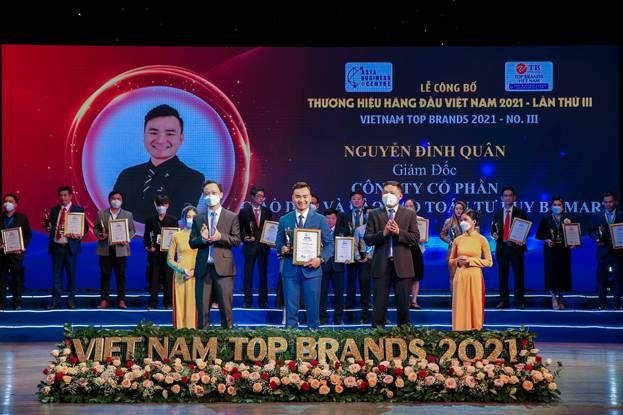 B-Smart vinh dự nhận cú đúp giải thưởng Top Brands Viet Nam 2021 b smart nhan cu dup giai thuong toan quoc top 50 thuong hieu hang dau viet nam