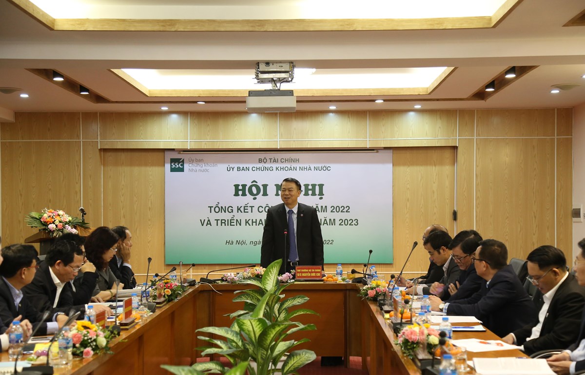 thi truong co phieu niem yet tang truong 13