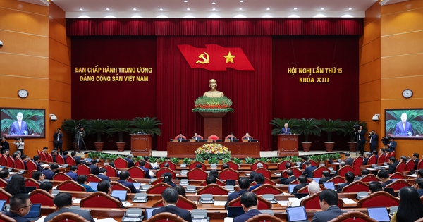Thông cáo báo chí ngày làm việc thứ nhất Hội nghị Trung ương 15, khoá XIII