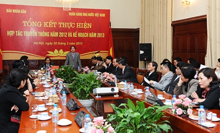 Báo Nhân dân góp sức củng cố lòng tin vào chính sách tiền tệ Báo Nhân dân góp sức củng cố lòng tin vào chính sách tiền tệ