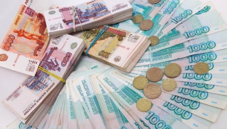 Cộng hòa Crimea chính thức lưu hành đồng rouble Nga