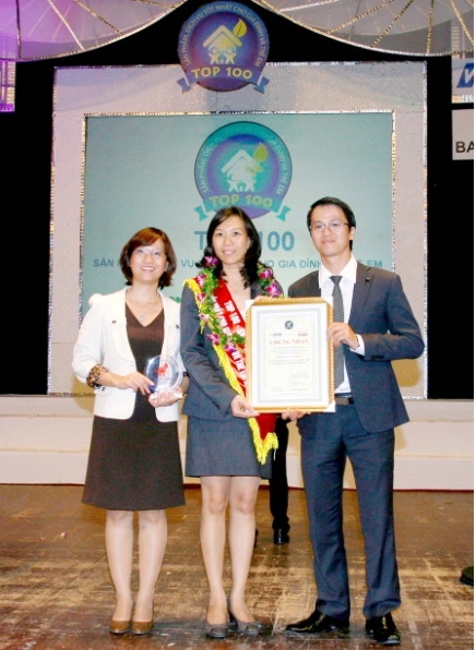 Bảo hiểm Generali Việt Nam dành Giải thưởng Top 100 năm 2013