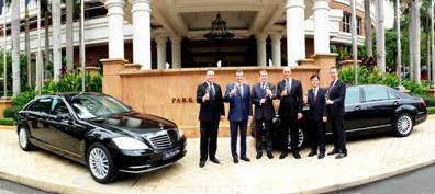 Mercedes-Benz bàn giao 5 chiếc xe cho khách sạn Park Hyatt Saigon