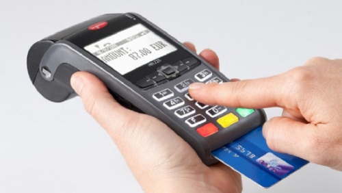 lo ngai virus corona nguoi dan han che giao dich tien mat