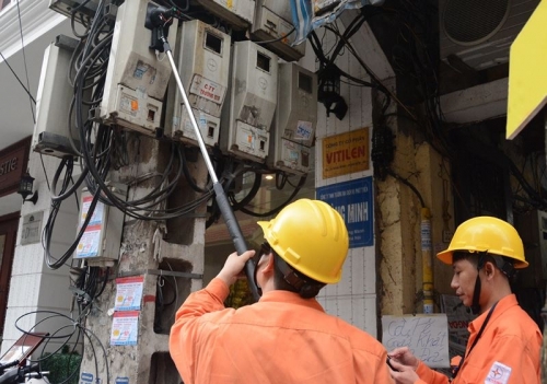 Tăng giá điện: Truyền thông chưa kịp thời