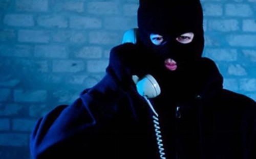 Giả danh nhân viên ngân hàng để lừa đảo