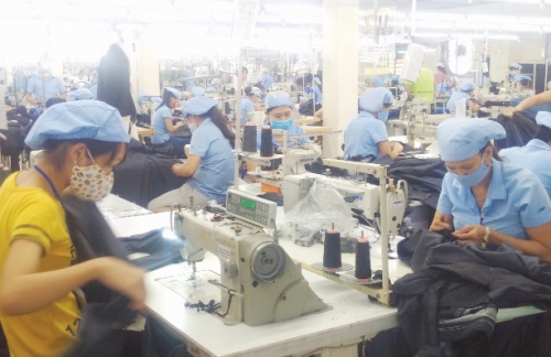 Ngành dệt may Việt Nam: Nỗ lực vượt khó