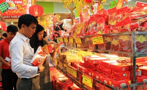 Tận dụng khuyến mãi, mua hàng Tết giá rẻ