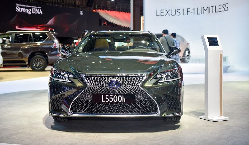 Lexus LS500h bản đặc biết có giá cao nhất hơn 8,8 tỷ đồng lexus ls500h ban dac biet co gia hon 88 ty dong