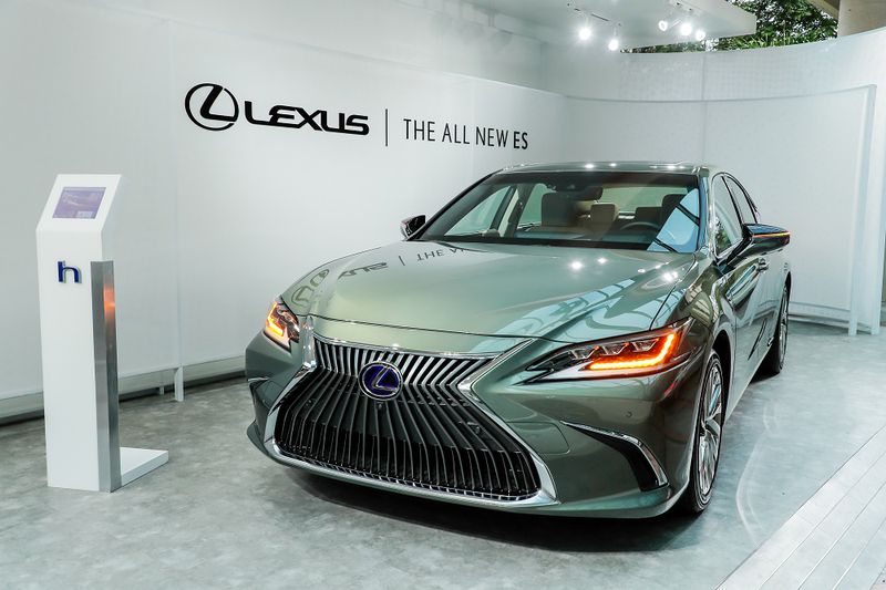 Lexus LS500h bản đặc biết có giá cao nhất hơn 8,8 tỷ đồng lexus ls500h ban dac biet co gia hon 88 ty dong