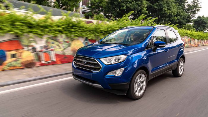 3 mau crossover dang mua trong tam gia 700 trieu dong