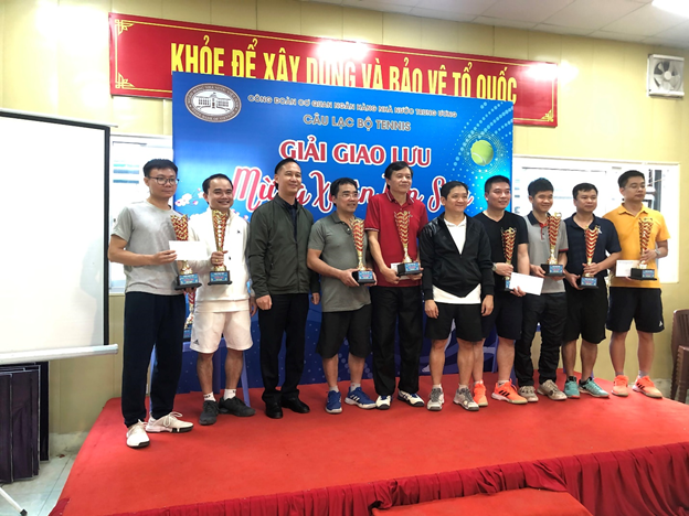 CLB Tennis Công đoàn Cơ quan NHNN Trung ương thi đấu giao lưu mừng Xuân Tân Sửu 2021 clb tennis cong doan co quan nhnn trung uong thi dau giao luu mung xuan tan suu 2021