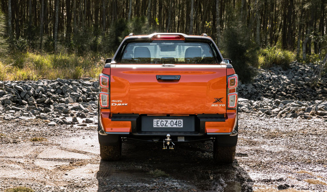 3 phien ban isuzu d max 2021 sap ban tai viet nam co gi