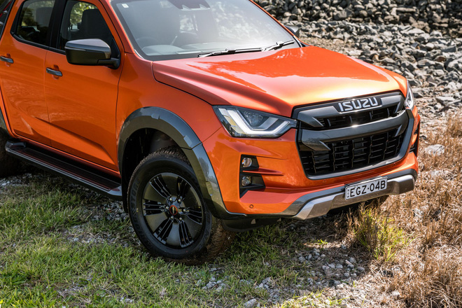 3 phien ban isuzu d max 2021 sap ban tai viet nam co gi