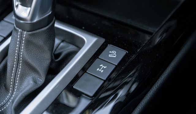 3 phien ban isuzu d max 2021 sap ban tai viet nam co gi