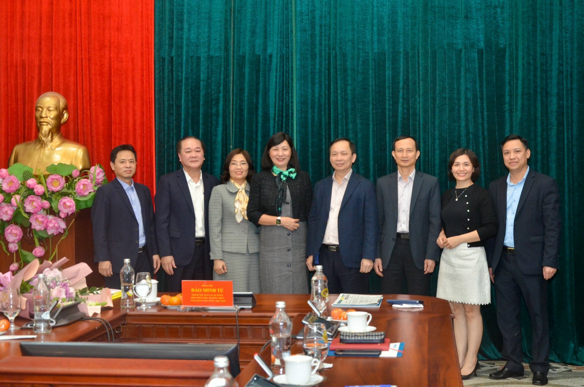 cong bo quyet dinh giao phu trach thoi bao ngan hang