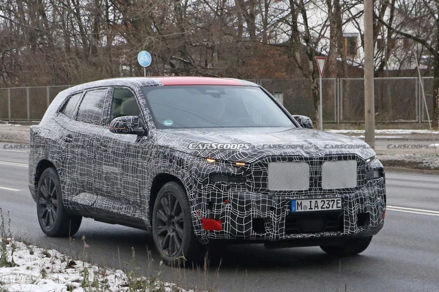 Xem trước BMW XM - SUV nhanh nhất, mạnh nhất của BMW Xem trước BMW XM - SUV nhanh nhất, mạnh nhất của BMW