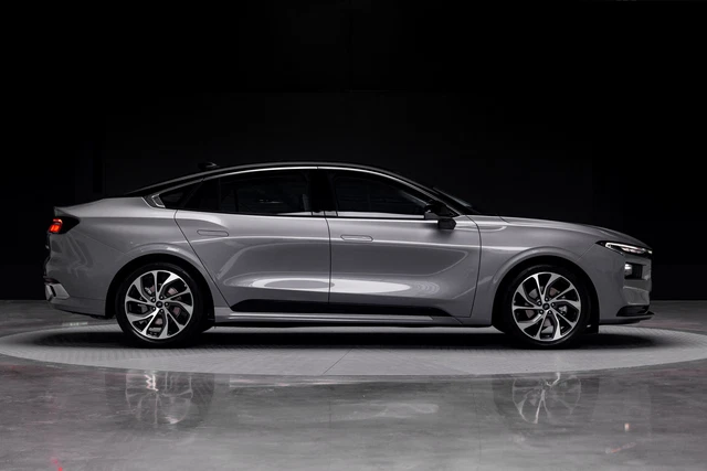 Ford Mondeo 2022 ra mắt