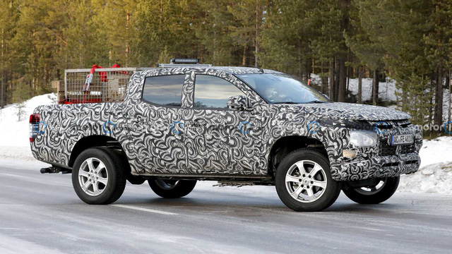 Mitsubishi Triton thế hệ mới lần đầu lộ diện Mitsubishi Triton thế hệ mới lần đầu lộ diện