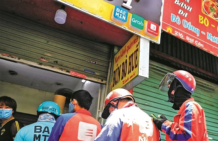 Vui buồn nghề shipper mùa dịch