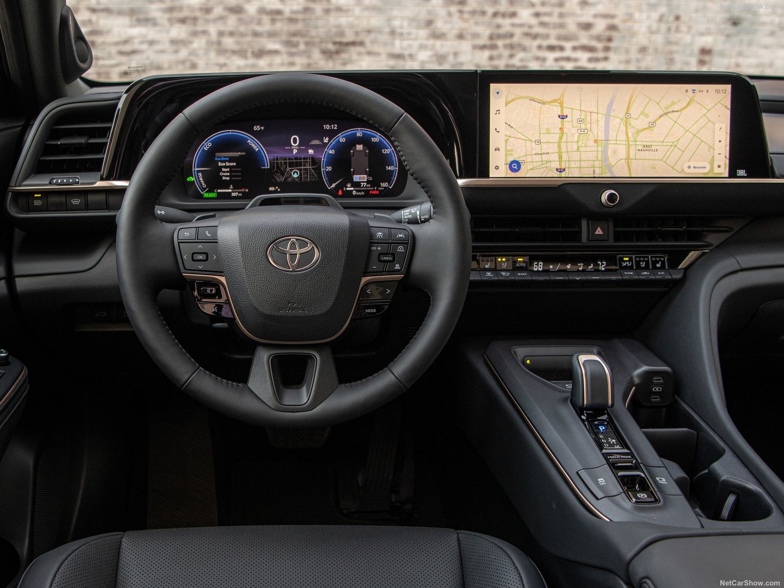 Toyota Crown 2023 có giá từ khoảng 940 triệu đồng Toyota Crown 2023 có giá từ khoảng 940 triệu đồng