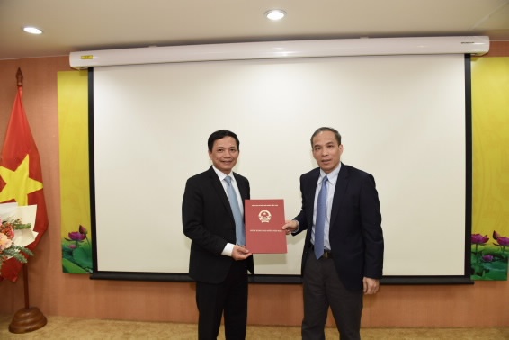 cong bo cac quyet dinh giao quyen chanh ttgsnh va bo nhiem lanh dao co quan ttgsnh