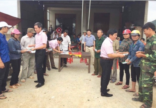 Ngân hàng nơi “chảo lửa, túi mưa”