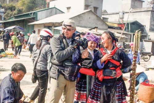 Làm du lịch theo cách người Mông