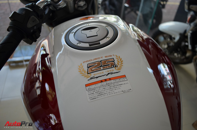 Honda CB400  phân khối lớn cho giới trẻ
