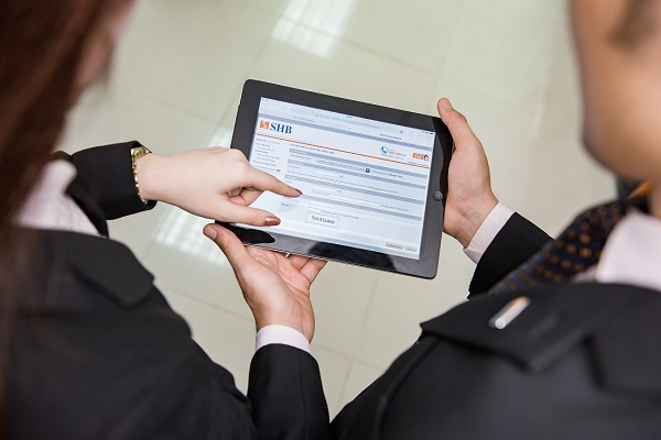 SHB dành nhiều ưu đãi cho khách hàng giao dịch online SHB dành nhiều ưu đãi cho khách hàng giao dịch online