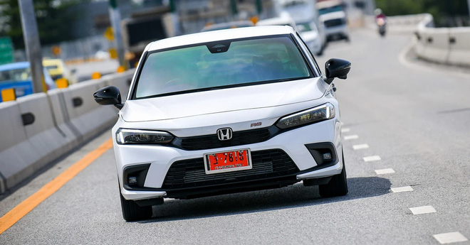 Honda Civic 2022 có giá từ 730 triệu đồng