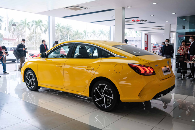 MG5 full option hạ giá còn 579 triệu đồng MG5 full option hạ giá còn 579 triệu đồng